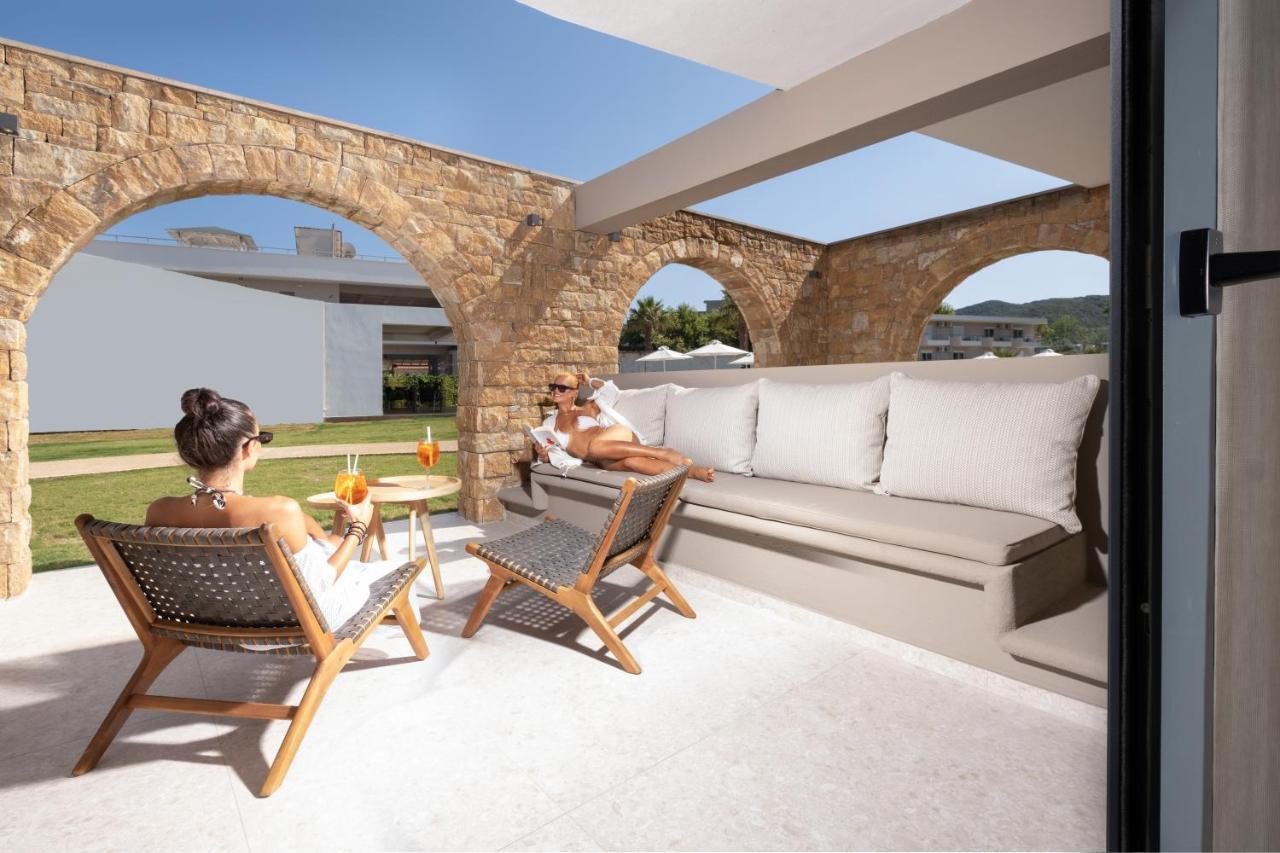 Callisti Suites Sarti Zewnętrze zdjęcie